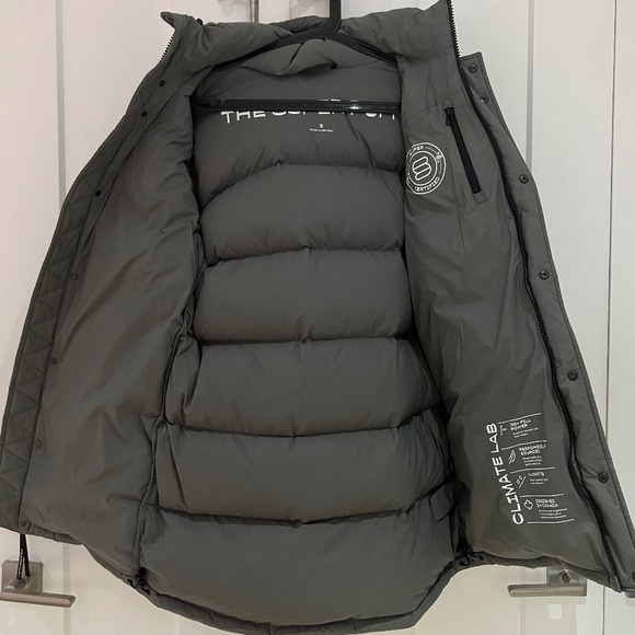 [SOLD] Aritzia The Super Puff Mid - Picture 6 of 7